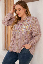 Load image into Gallery viewer, Plus Size V-Neck Printed Long Sleeve Blouse
