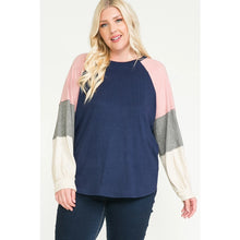 Load image into Gallery viewer, Plus Size Raglan Sleeve Color Block Top
