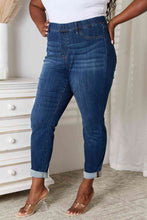 Load image into Gallery viewer, Judy Blue Full Size Skinny Cropped Jeans
