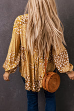 Load image into Gallery viewer, Patchwork Tassel Balloon Sleeve Blouse

